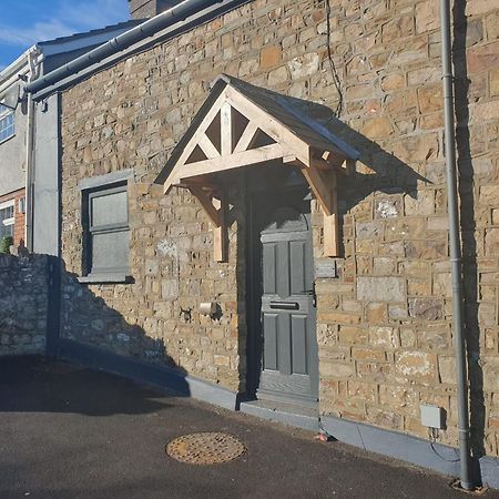 Perfect Location 3 Bed Serviced Apartment With Bike Storage For Bpw. Close To Brecon Beacons Merthyr Tydfil Kültér fotó