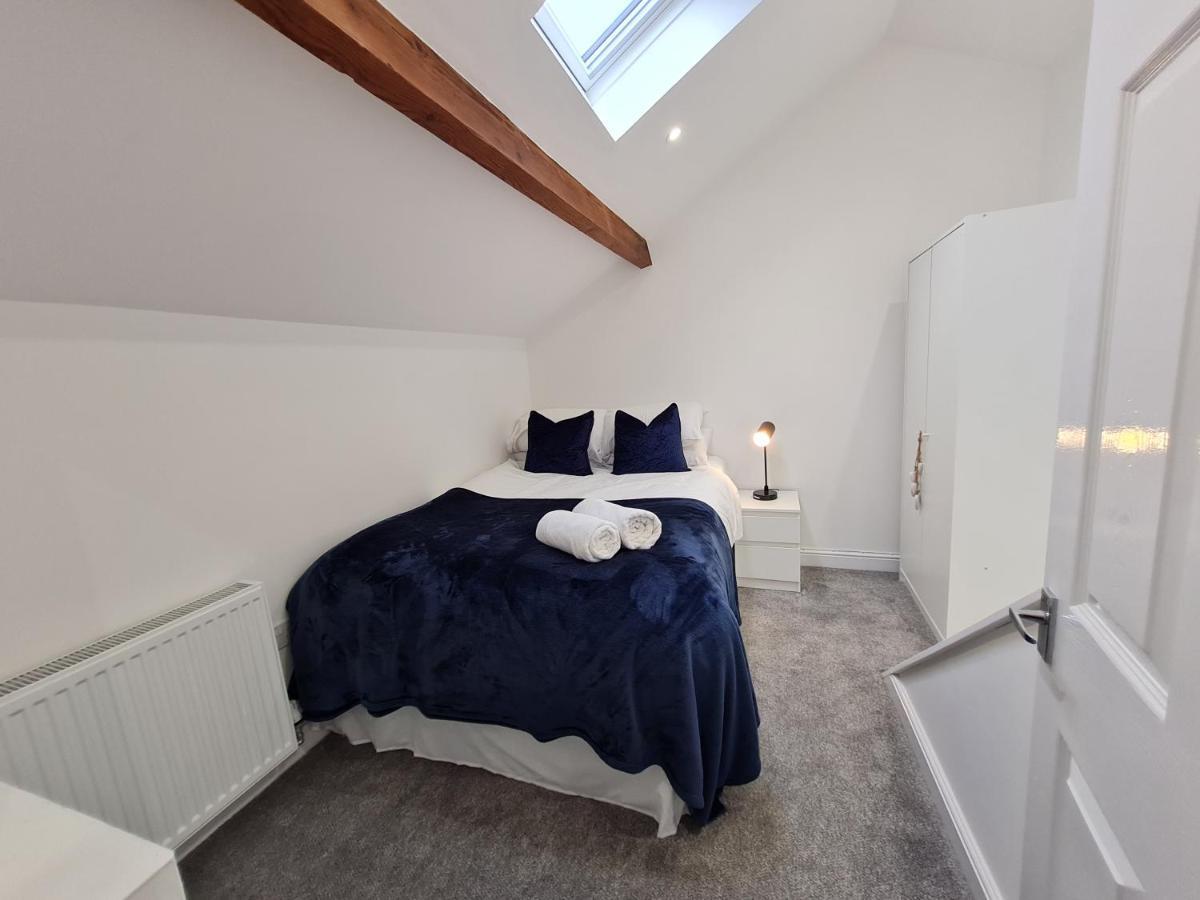 Perfect Location 3 Bed Serviced Apartment With Bike Storage For Bpw. Close To Brecon Beacons Merthyr Tydfil Kültér fotó