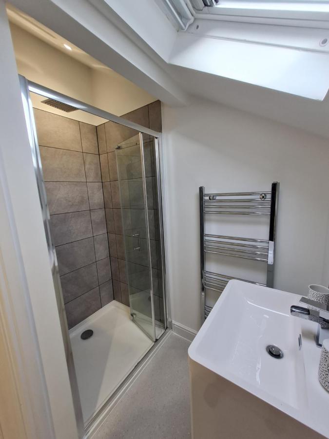 Perfect Location 3 Bed Serviced Apartment With Bike Storage For Bpw. Close To Brecon Beacons Merthyr Tydfil Kültér fotó