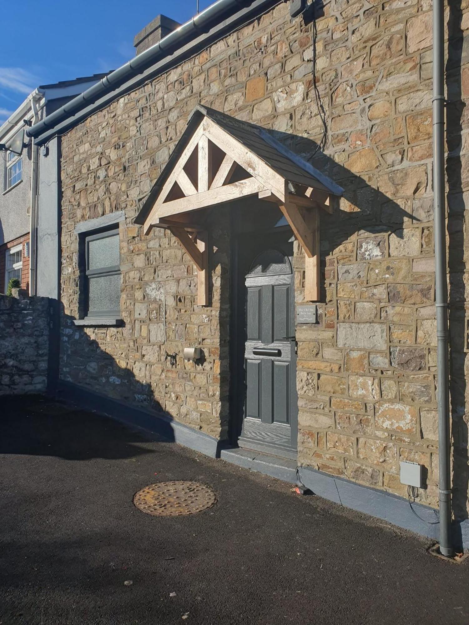 Perfect Location 3 Bed Serviced Apartment With Bike Storage For Bpw. Close To Brecon Beacons Merthyr Tydfil Kültér fotó